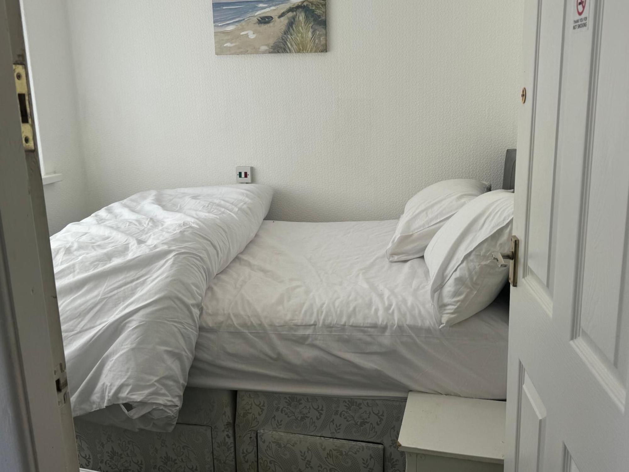 Komegloba Exquisite Room Манчестер Экстерьер фото