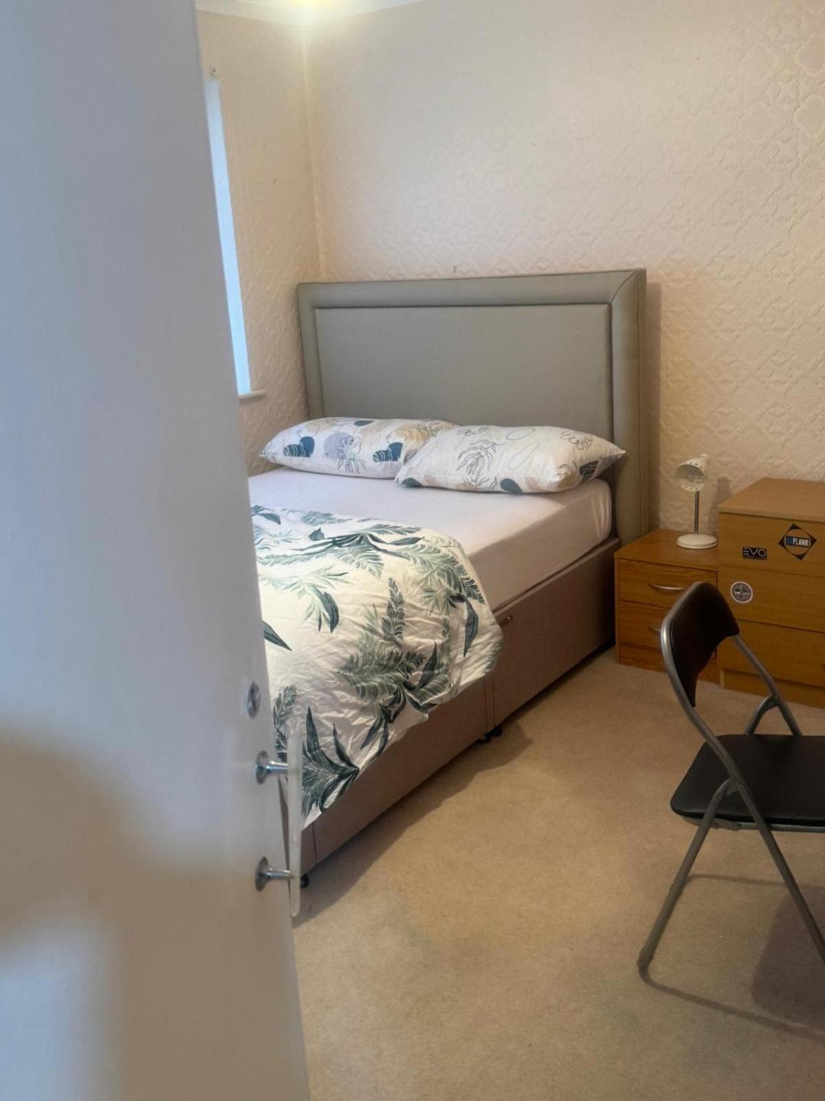 Komegloba Exquisite Room Манчестер Экстерьер фото