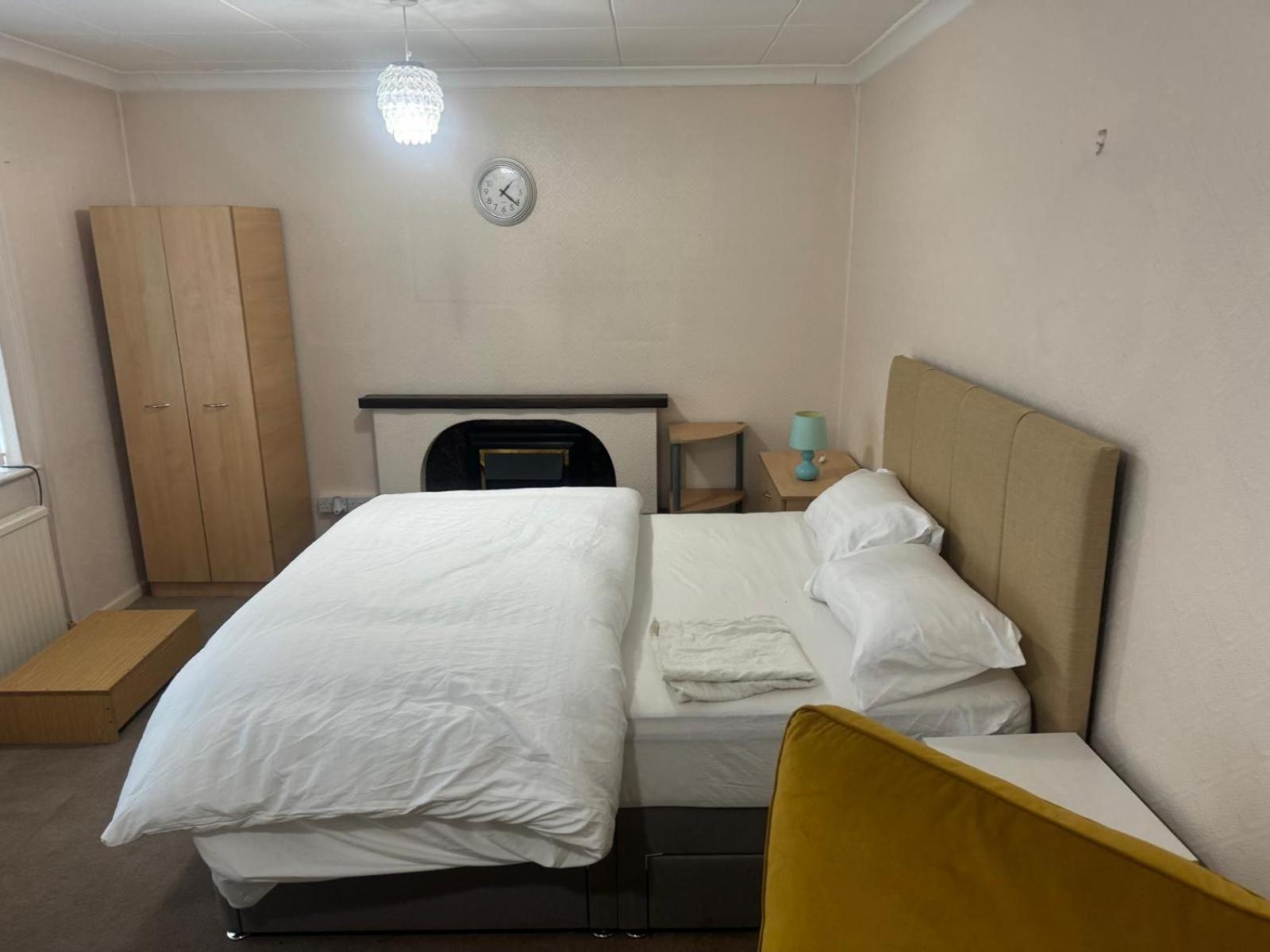 Komegloba Exquisite Room Манчестер Экстерьер фото