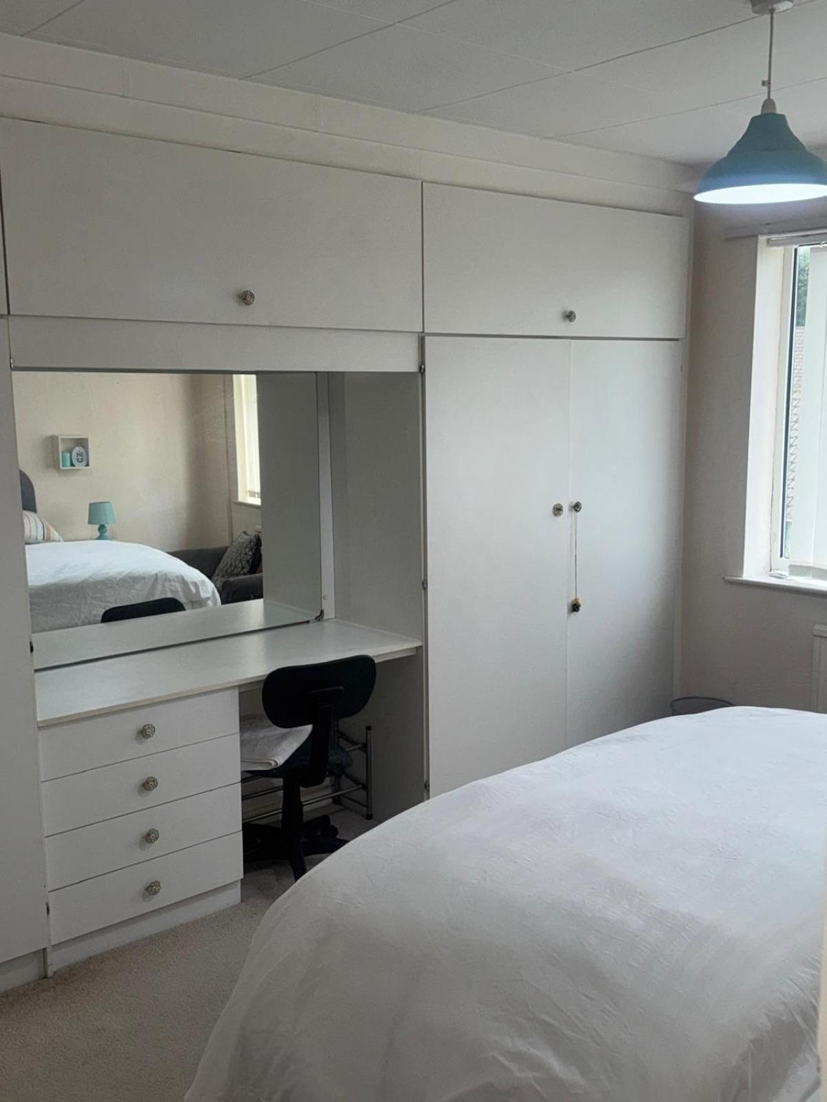 Komegloba Exquisite Room Манчестер Экстерьер фото